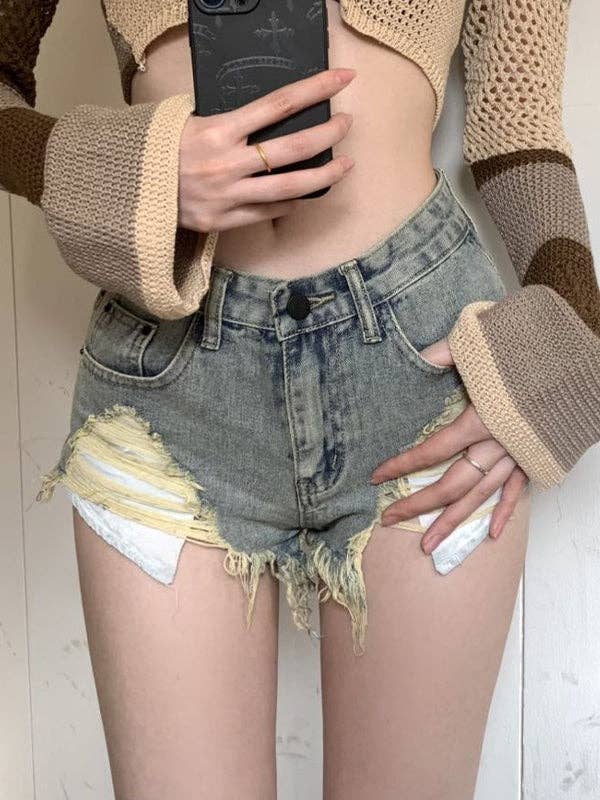 Your Beautiful Boutique – wholesale Shorts – Women’s – Tasseled Burlap Denim Shorts4