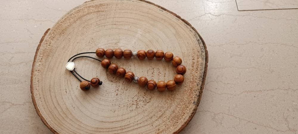 Kalliopi P. Giannoula - Poppygshop – wholesale Beaded bracelet – 21-23 Olive Tree Worry Beads2