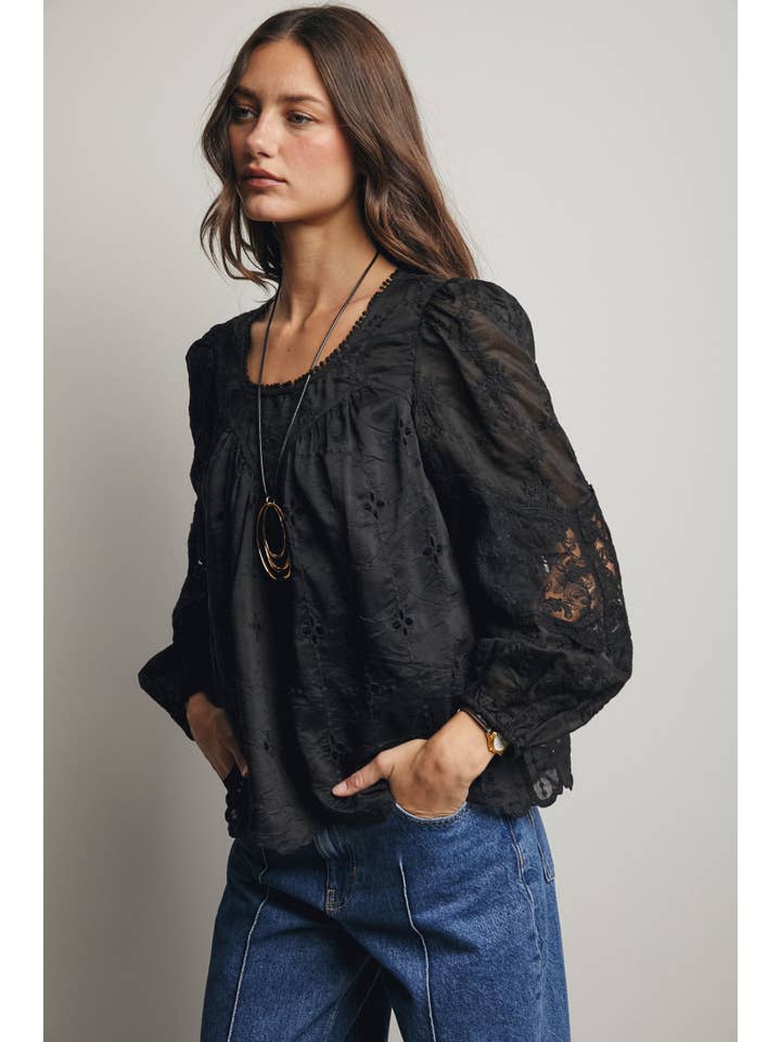 Forte - Wholesale Blouse - Women's - Embroidered Lace Puff Sleeve Blouse FT0013 4
