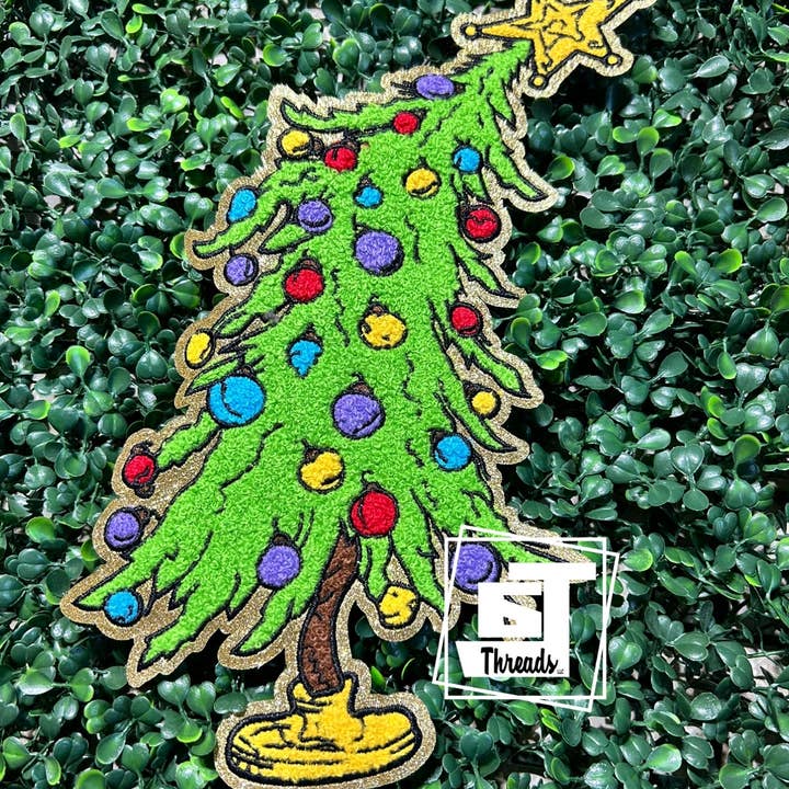 6j Threads LLC - Wholesale Patch - Chenille Christmas Tree....Patches Only
