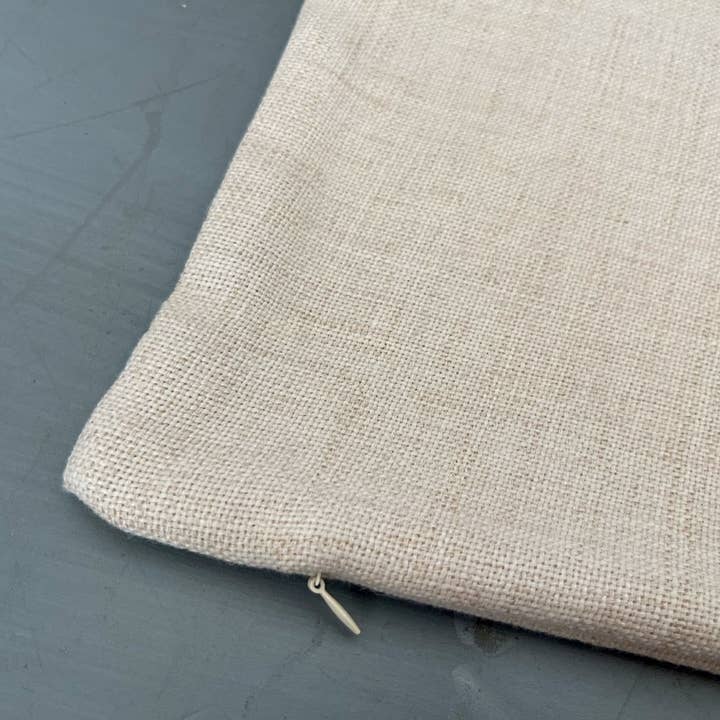 MooMo Studio - Wholesale Throw Pillow Cover - Texas State Icon Map Pillow Cover | Graphic Decorative Throw Pillow Cushion Sham1