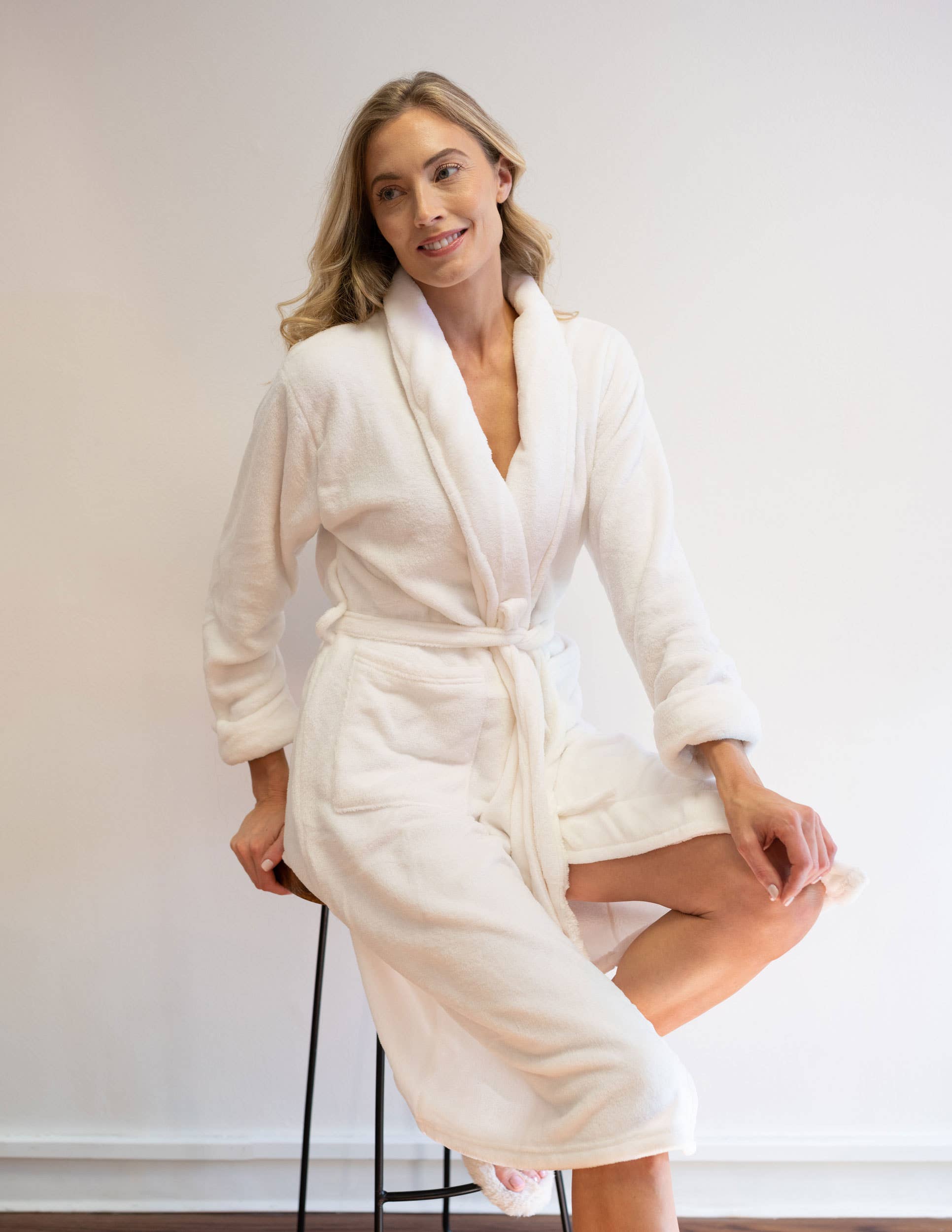 Leveret Pajamas - Wholesale Robe - Women's - Womens Fleece Robe24