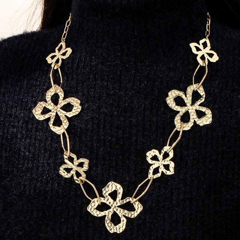 kycozy - Wholesale Pendant/Charm Necklace - Four Leaf Clover Hollow Alloy Necklace1