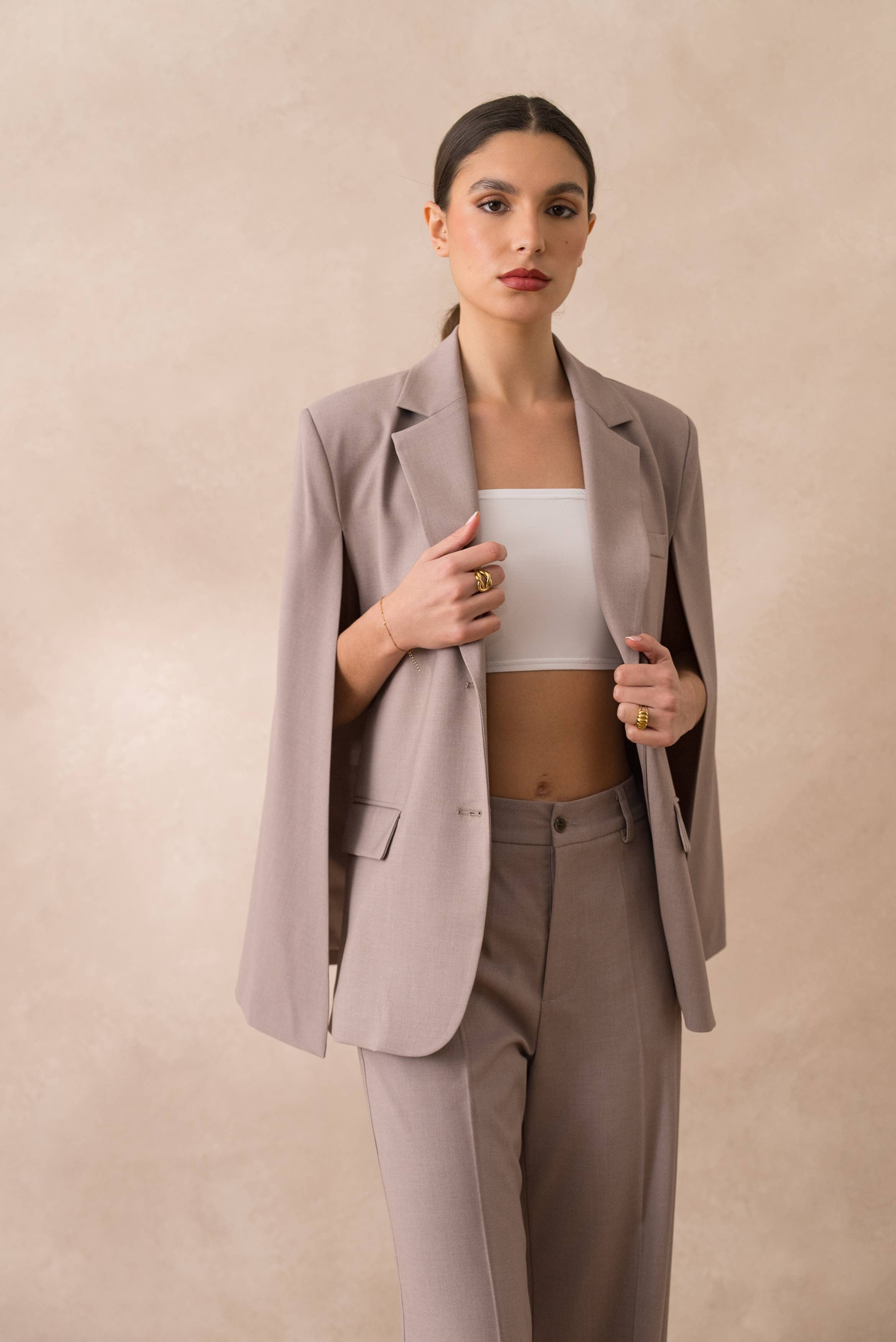 Attentif Paris - Wholesale Jacket - Women's - [Vision] Oversized cape jacket with structured cut21