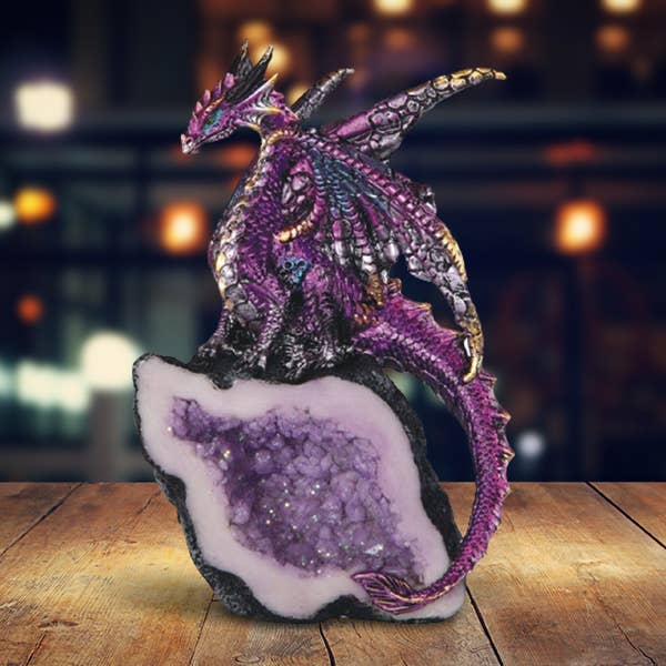 Figurine en faux cristal Purple Dragon Guards de 5,5 po H pour décoration d'intérieur pour la vente par FC Design