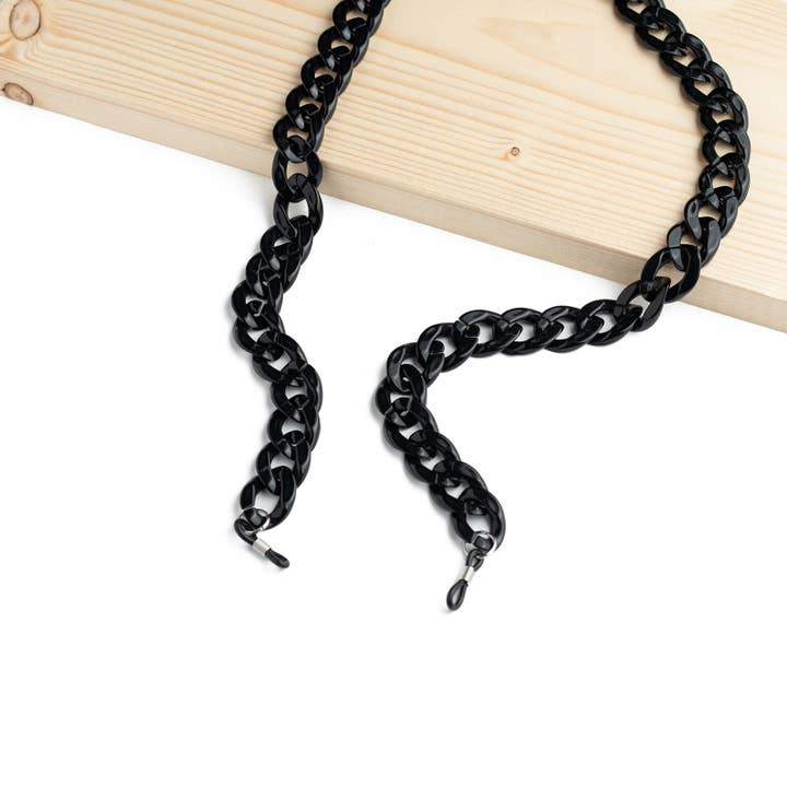 Onyx glasses chains for wholesale by Minue Opticians