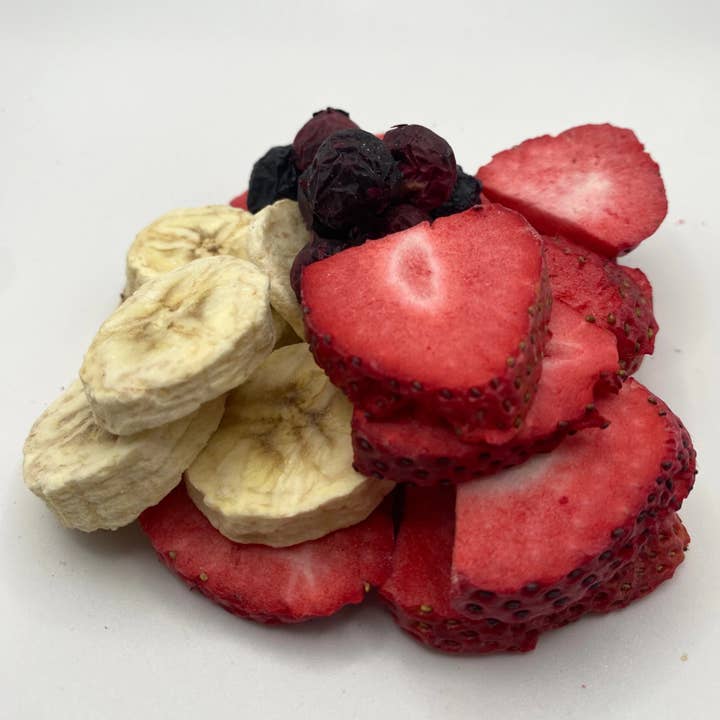 Cosmic Frandy – wholesale Torkad frukt – Frystorkade ekologiska jordgubbar, blåbär och bananer