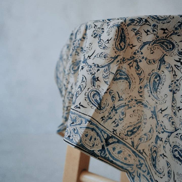 White Lotus Fashions - Vendita all'ingrosso Bandana - Donna - Bandana in Cotone Kalamkari - Paisley Blu (KK1412)4