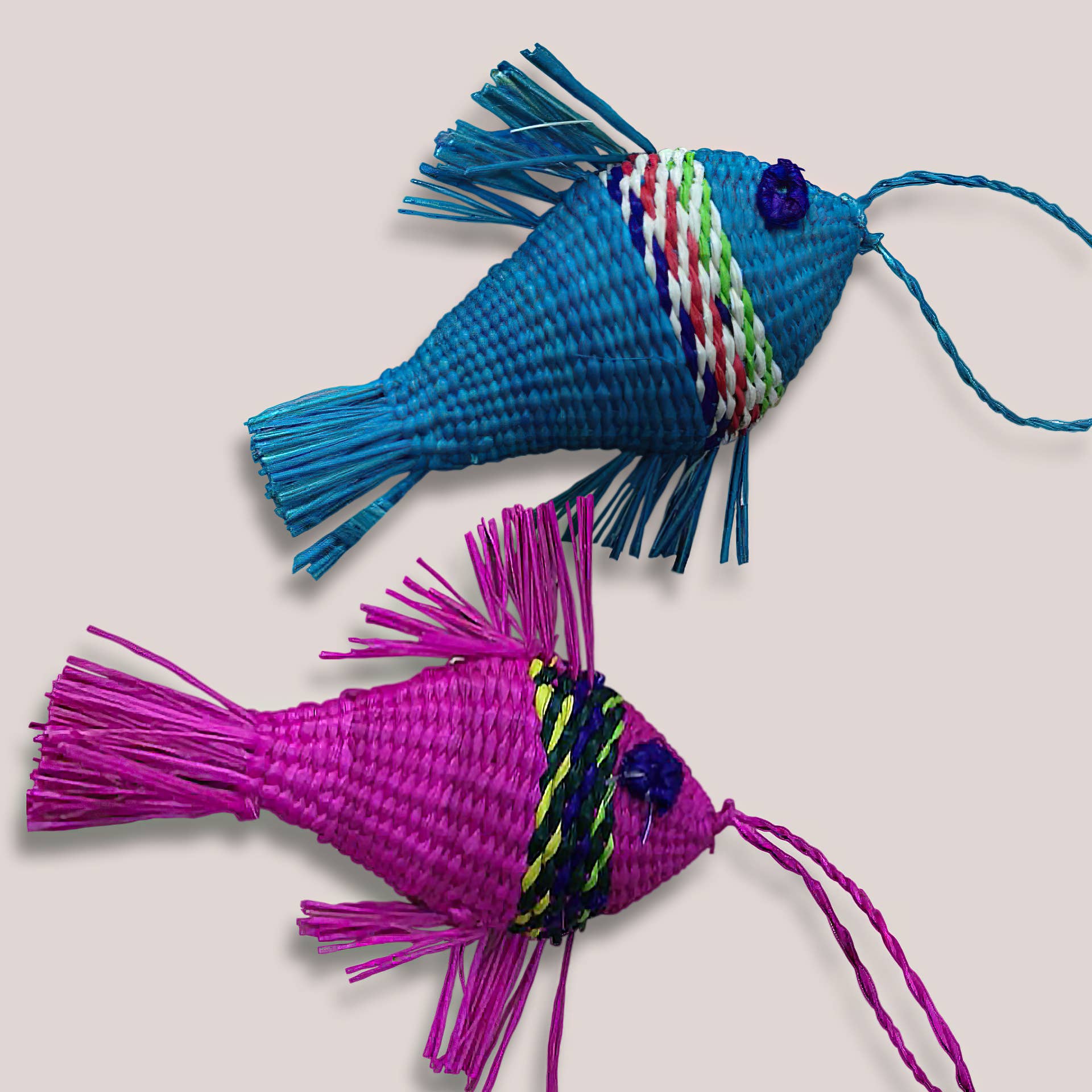 Assorted Noël Pez-Fish Holiday Ornaments for wholesale on Faire1