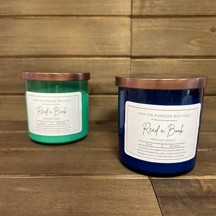 Read a Book - Bougie à la cire de soja - Gobelet de 8 oz pour la vente par Created Purpose Boutique