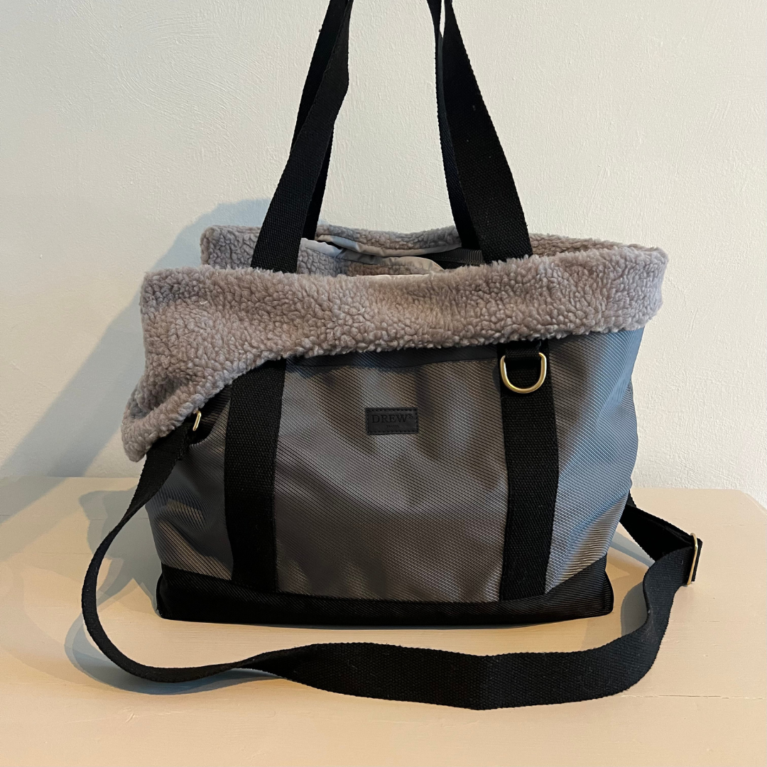 DrewsDogwear - Wholesale Pet Carrier - Dog - Otis // Sporty dog bag with soft inner lining in teddy fleece5