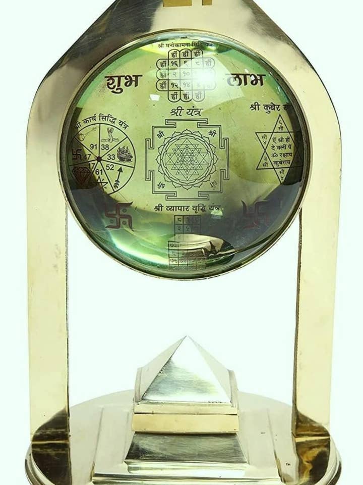 Pirâmide Vastu e Shri Yantra com lupa por atacado de jiomind