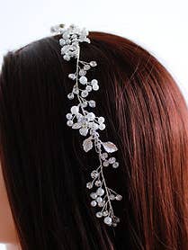 Céleste Bandeau pour la vente par Jaxie Bridal Accessories