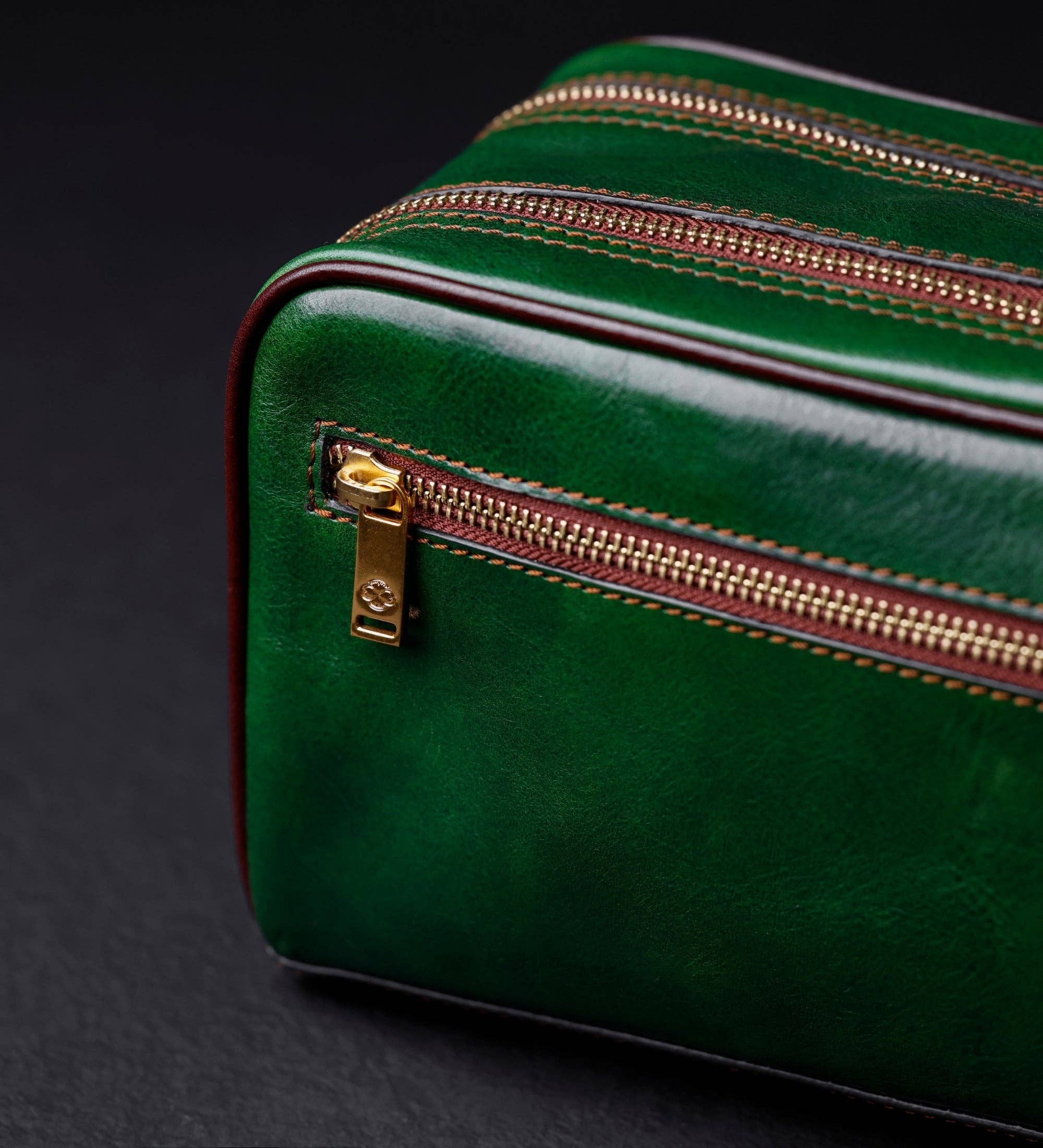 Time Resistance - Wholesale Make-up tas/toilettas - Leren Cosmetica Tas Dopp Kit - All the Kings Men41