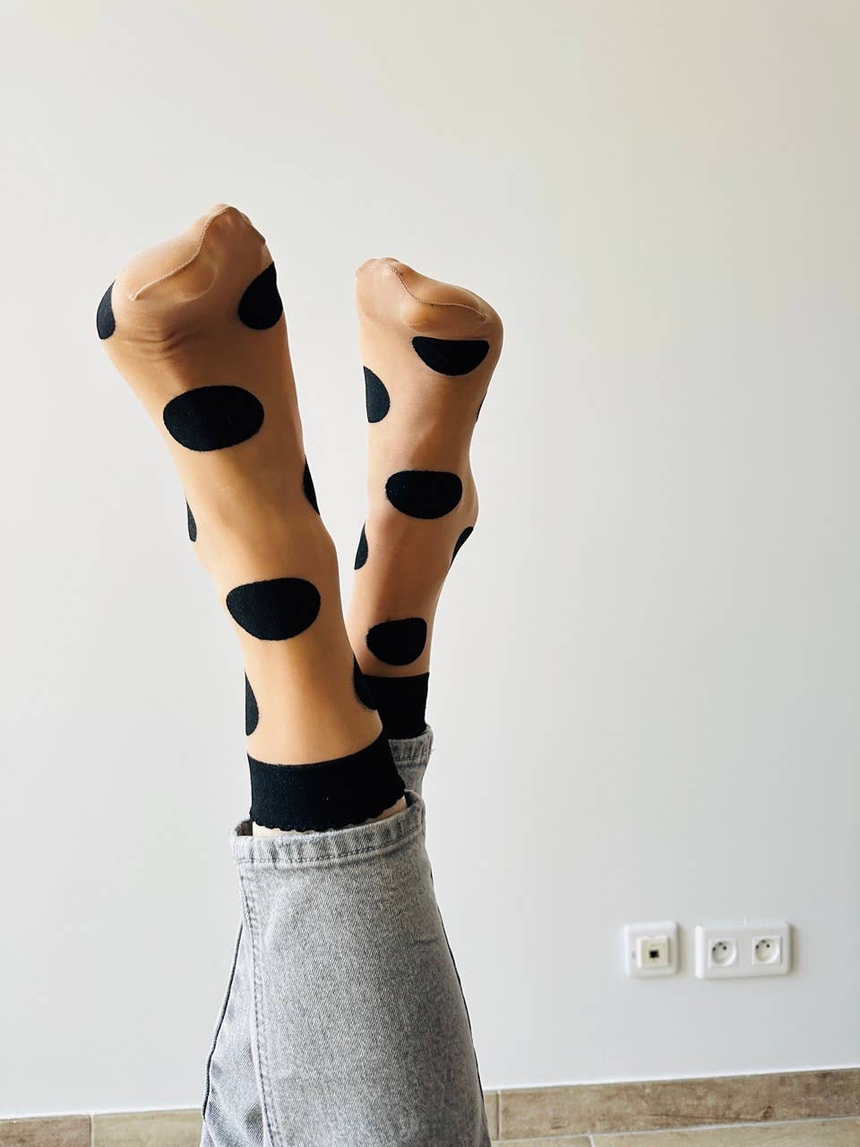 sockette - Wholesale Socks - Women's - Black XXL polka dot novelty sock Isabelle5