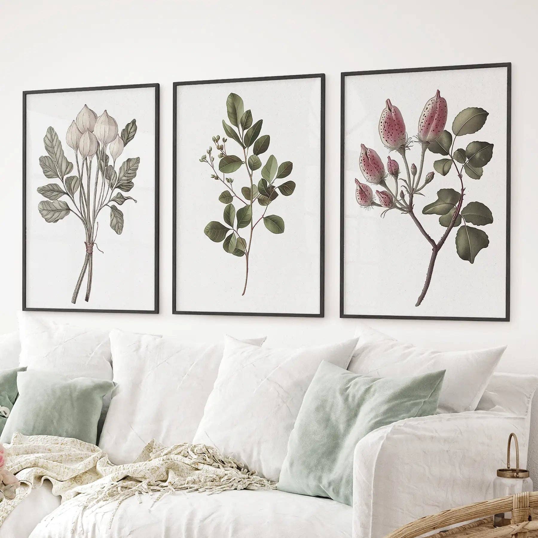 PrintSets.com - Wholesale Gallery Wall Set - Rustic Botanical Print. Vintage Flowers Wall Art2