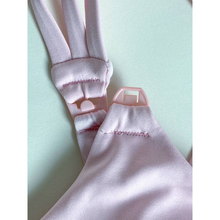 Blush Pink Chloé 3 Running Nursing Sports Bra (Blush Pink) for wholesale on Faire13