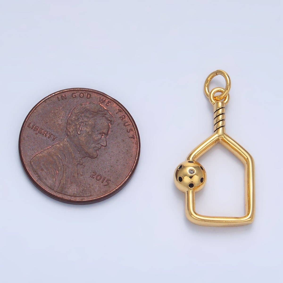 Aim Eternal - Venta al por mayor Abalorios/colgantes individuales - Raqueta de Pickleball de Oro Relleno de 24K Abierta Encanto Deportivo | X9112