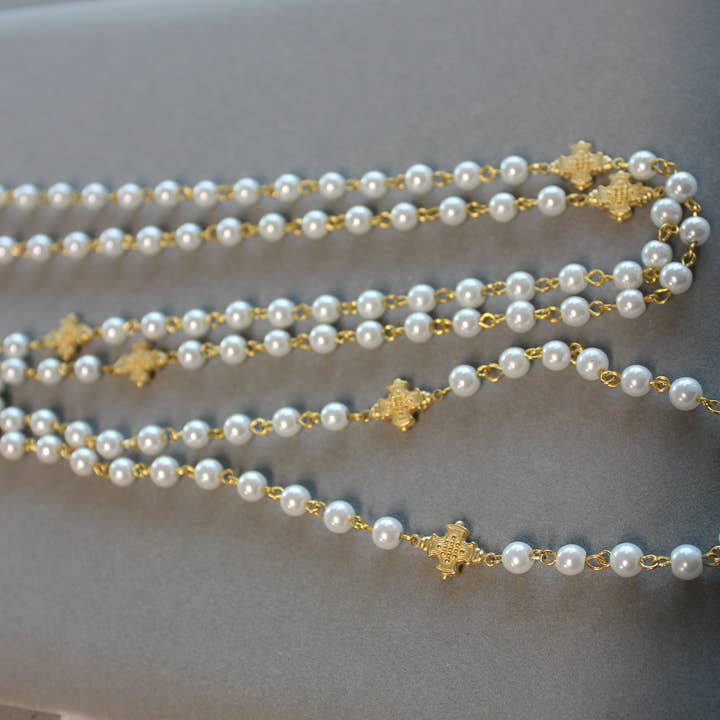 48" Kruishanger Ketting met Parelketting voor wholesale door Weisinger Designs