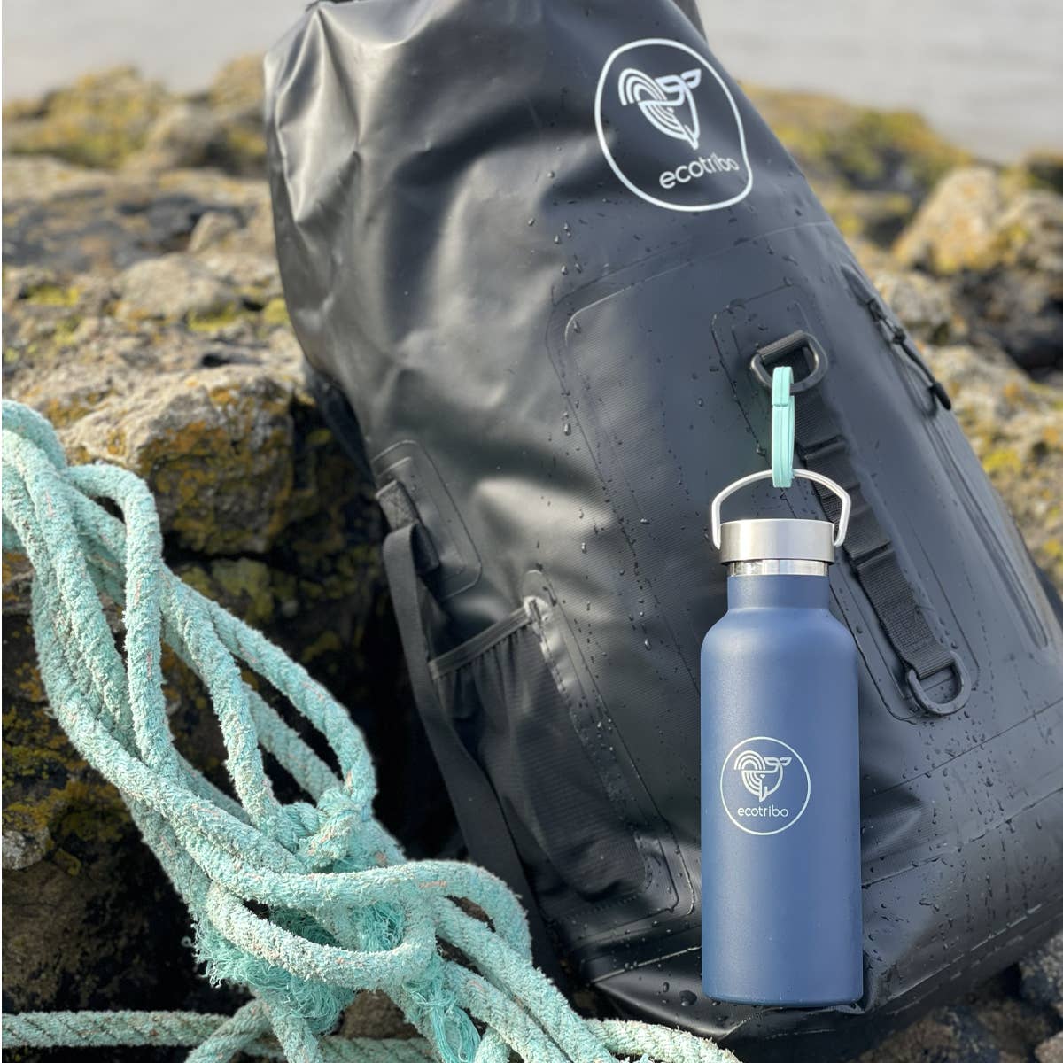 Ecotribo – wholesale Water bottle – Water bottle with Ocean Plastic carabiner1