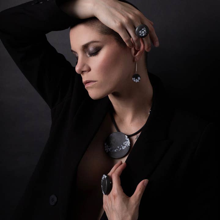 Icy Mouse Paris - Wholesale Cocktail/Statement Ring - Laetitia pebble ring1