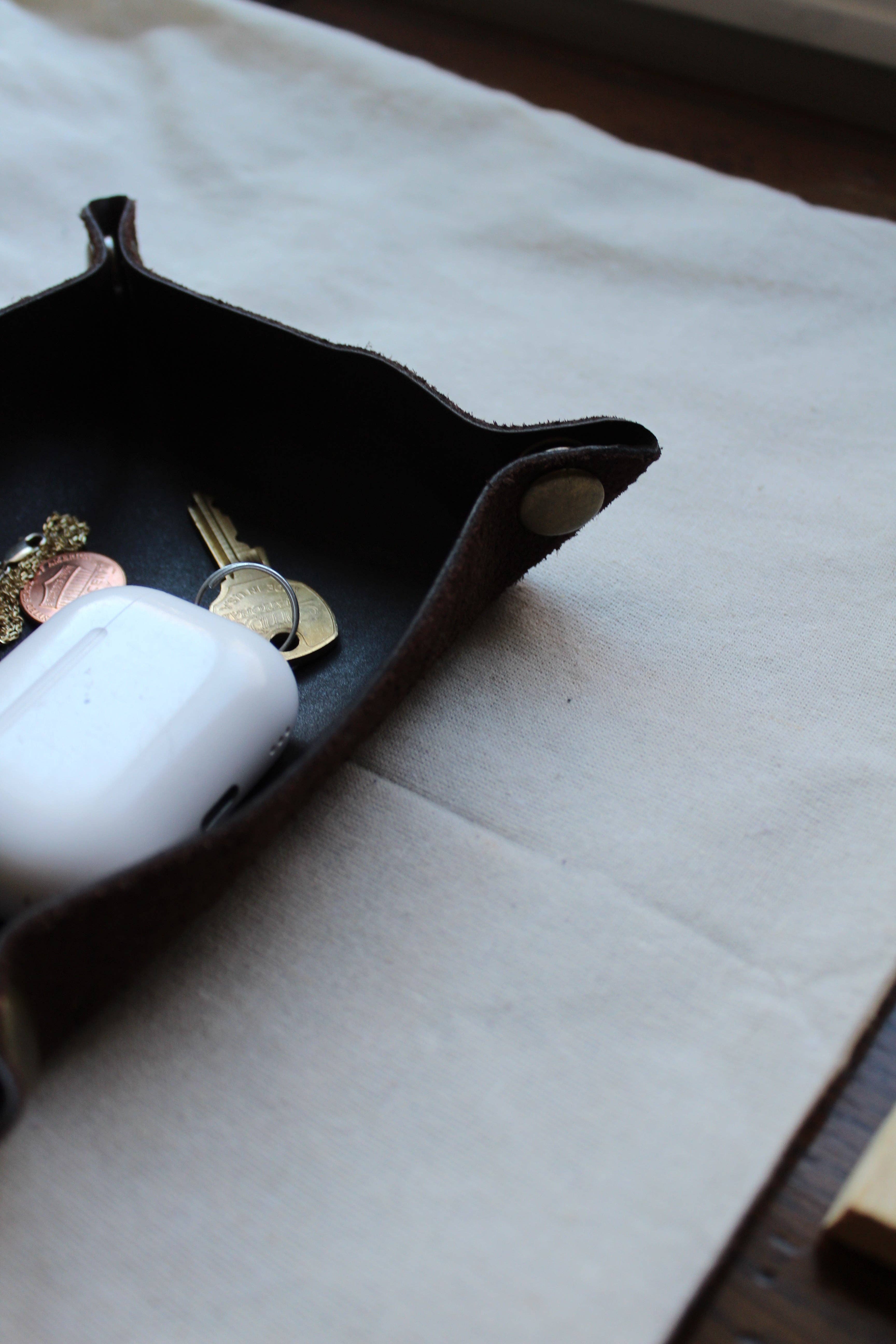 Ware by Maki - Wholesale Jewelry Dish - Handmade Leather Accessory Tray4