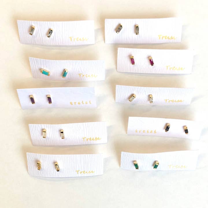 Treisi - Wholesale Stud/Post Earrings - Gold Baguette Stone Stud Earrings