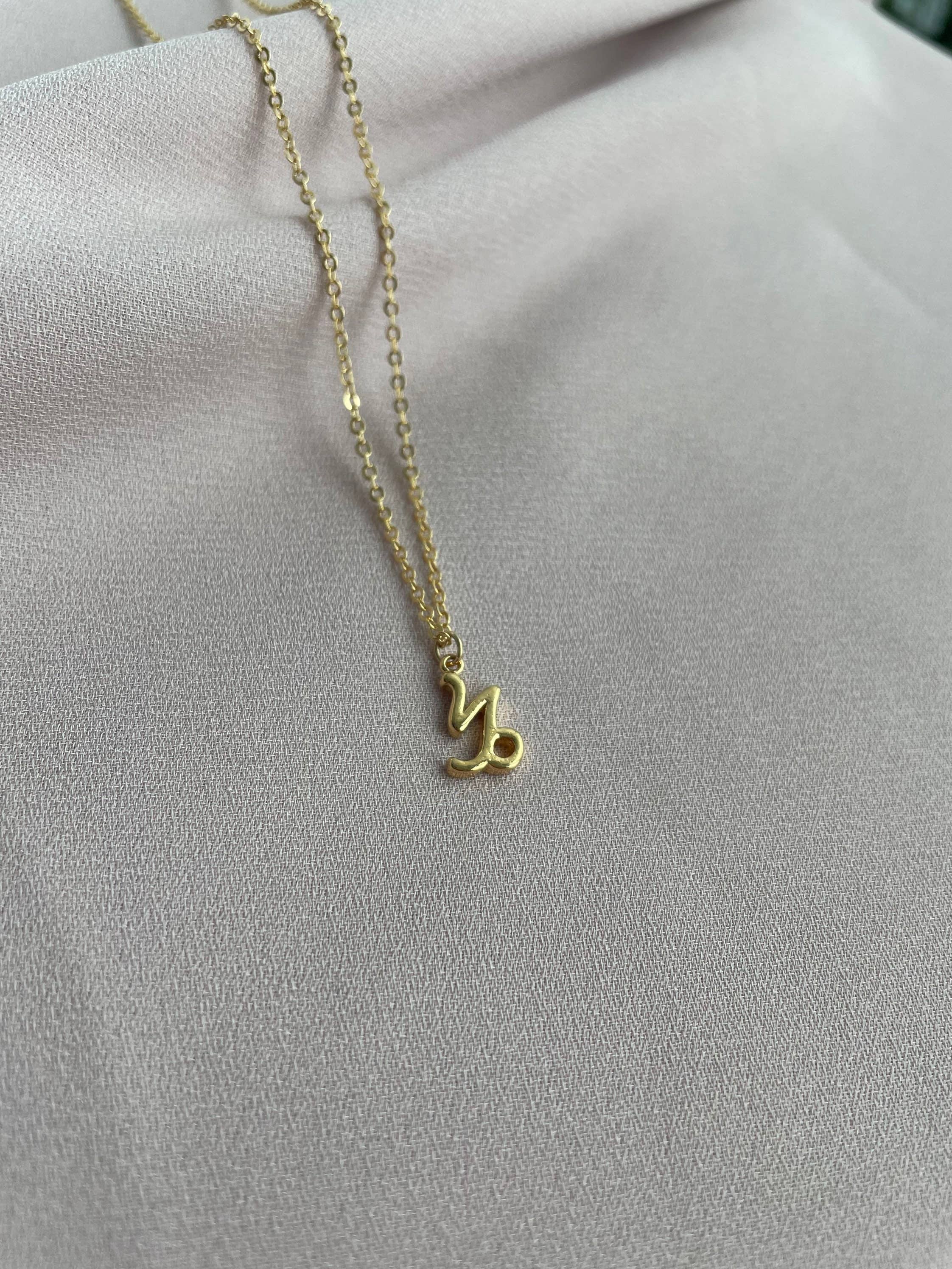 Gold Diamond & 18kt gold necklace | Lizzie Mandler | MATCHES UK