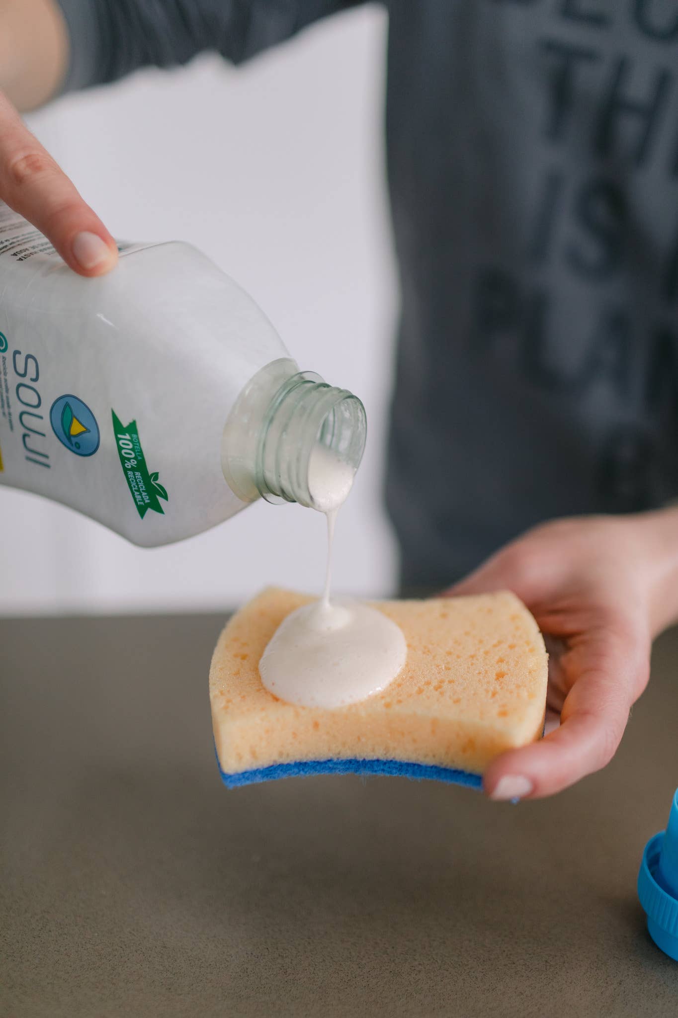 SOUJI - Vendita all'ingrosso Detergente multisuperficie - Detersivo liquido ecologico 3 in 1 per bucato5