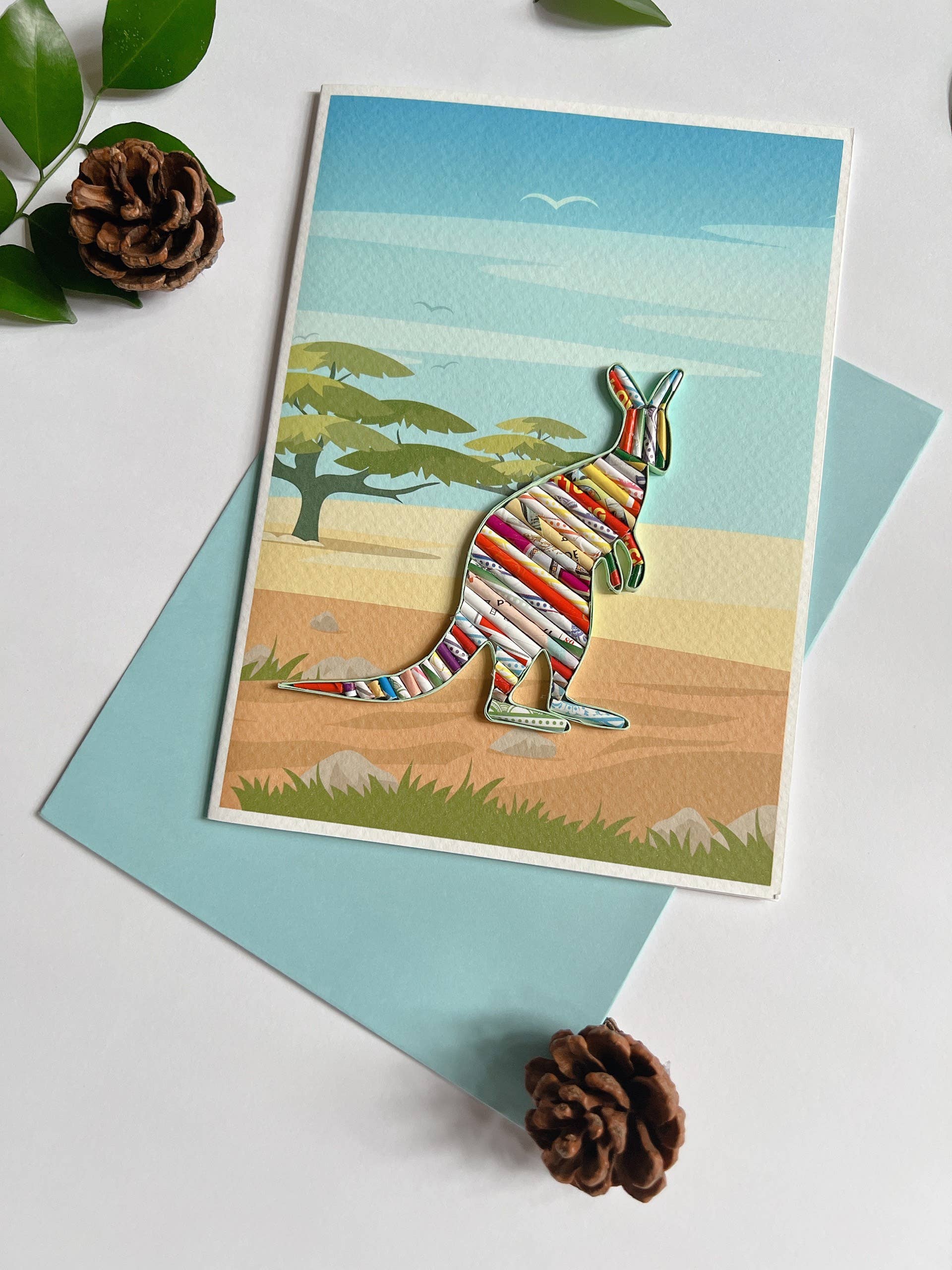 Loving Nature - Vendita all'ingrosso Biglietti di auguri generici - Biglietto di carta arrotolato a forma di canguro realizzato a mano da una rivista riciclata6