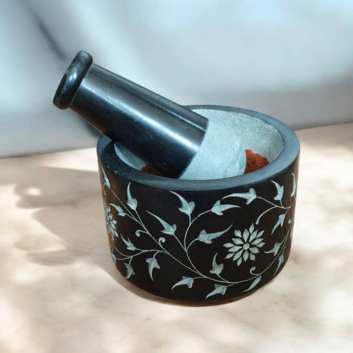 Valor Home Goods - Wholesale Mortar & Pestle - Floral Leaf Mortar & Pestle - Hand-Carved Spice Crusher9