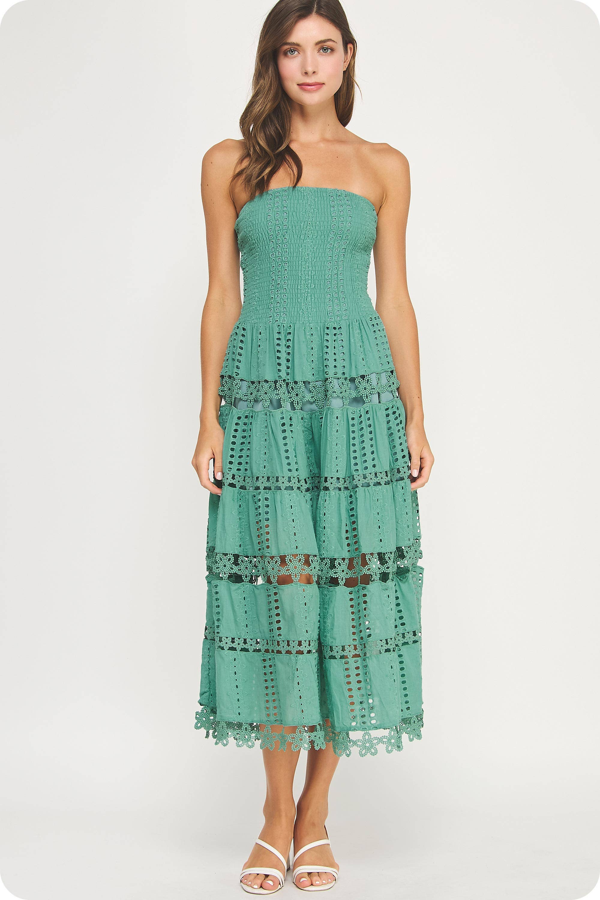 Strut & Bolt - Wholesale Jurk - Dames - Kanten kokerjurk met oogjes11