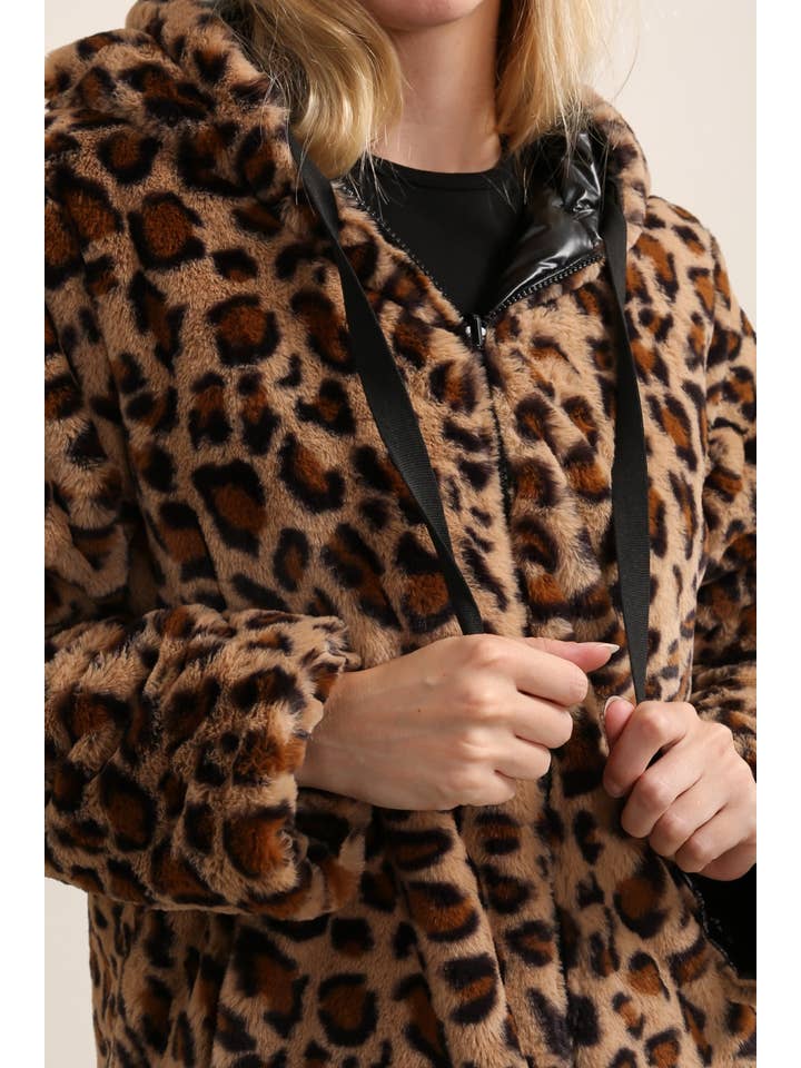 Attrait Paris – Blusão - Mulher por atacado – Casaco longo reversível com capuz e pele de leopardo2