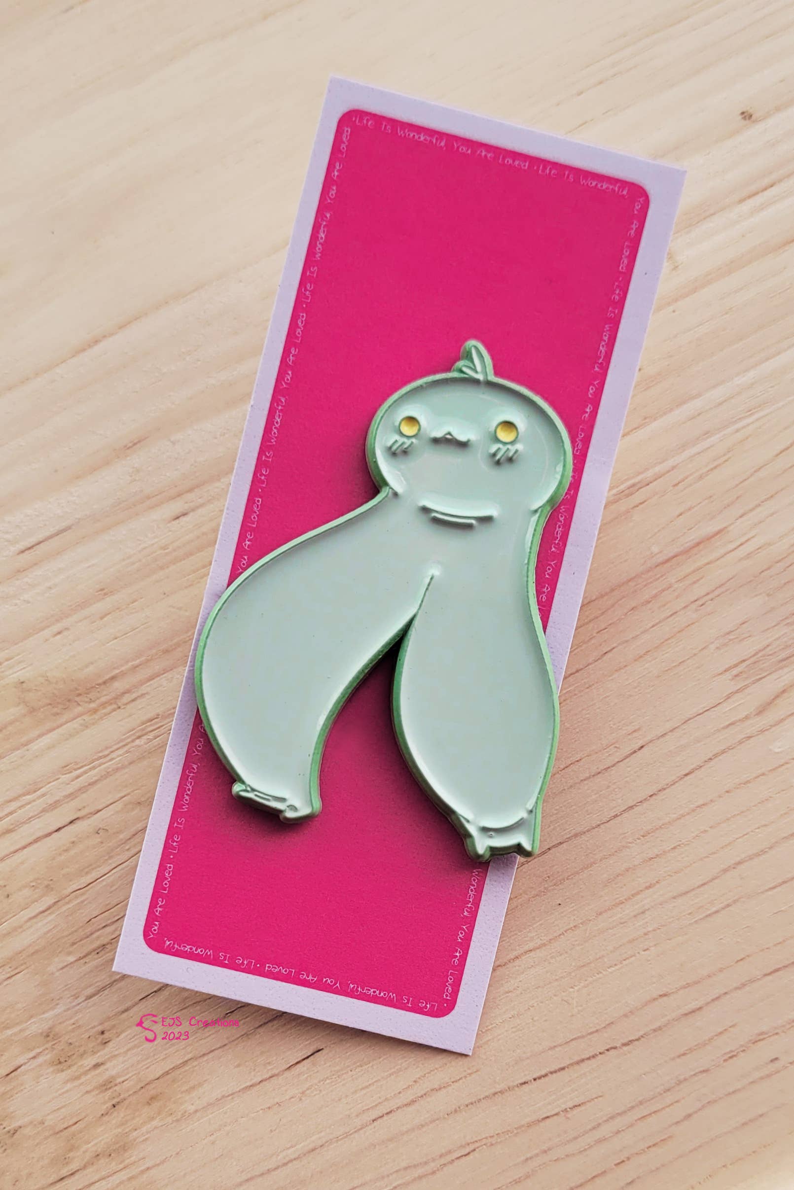 EJS Creations - Venta al por mayor Botón/prendedor - Alfiler de esmalte suave Fresno Nightcrawler3