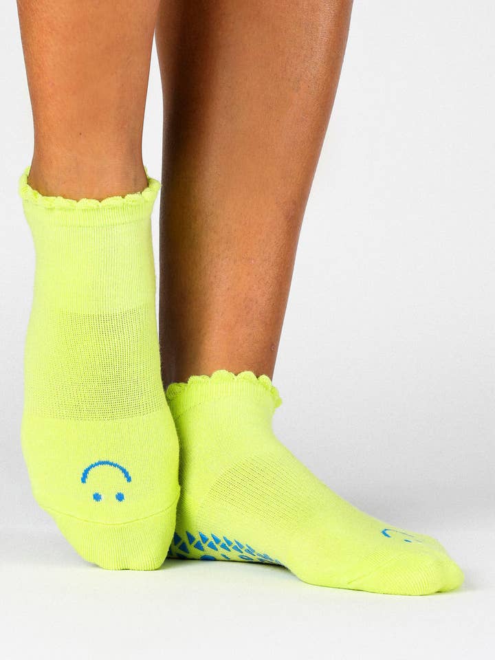 Women's Happy Full Foot Grip Sock – No Slip Cotton Blend for Pilates & Barre for wholesale by Pointe Studio