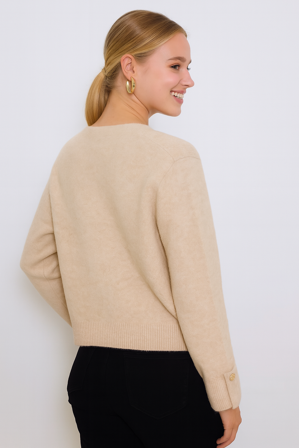 Afinity - Wholesale Cardigan - Women's - Solid cardigan with gold buttons AP1411