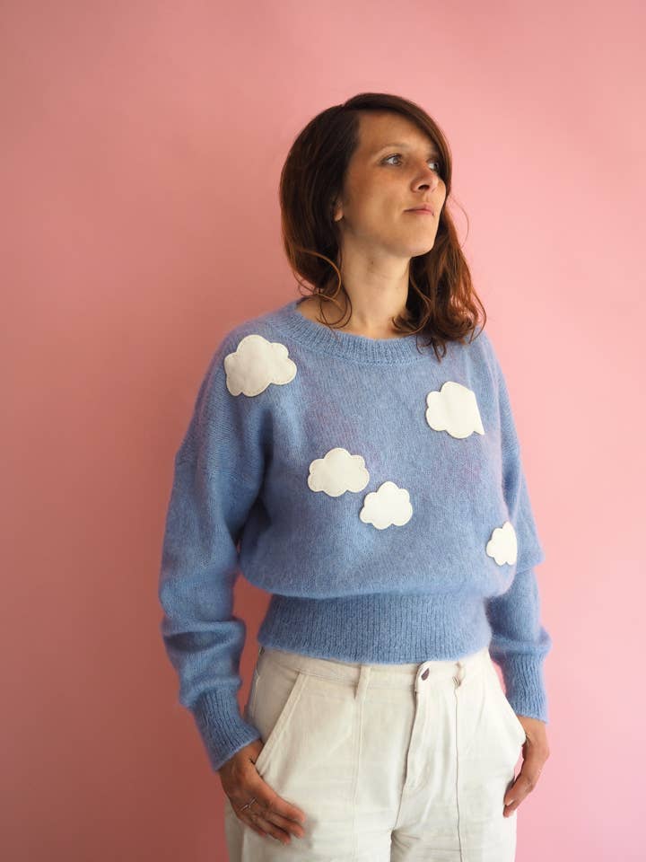 cloud shaped Colored Elbow patch in leather for wholesale by Britney Pompadour - Broderie - Embroidery kit