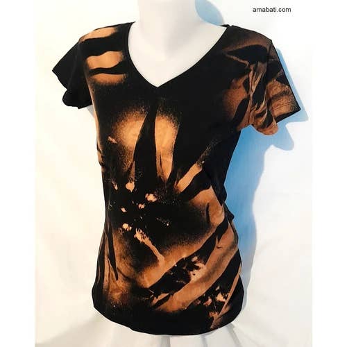 T-shirt ”fyrverkerier” - T 42 för wholesale av Chez XYZ association artistique