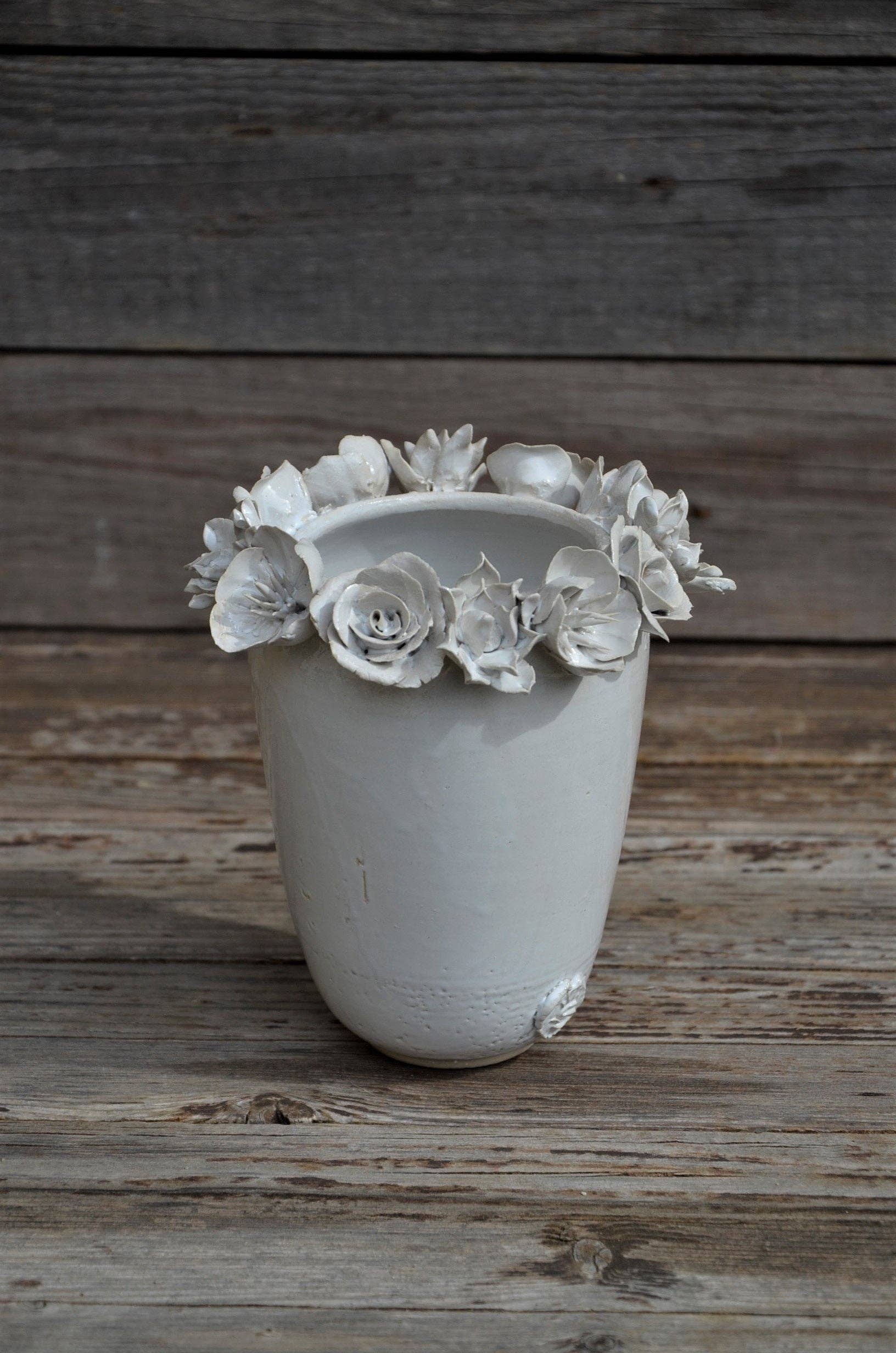 L'Officina - Wholesale Vase - Mixed flowers - White stoneware vase2