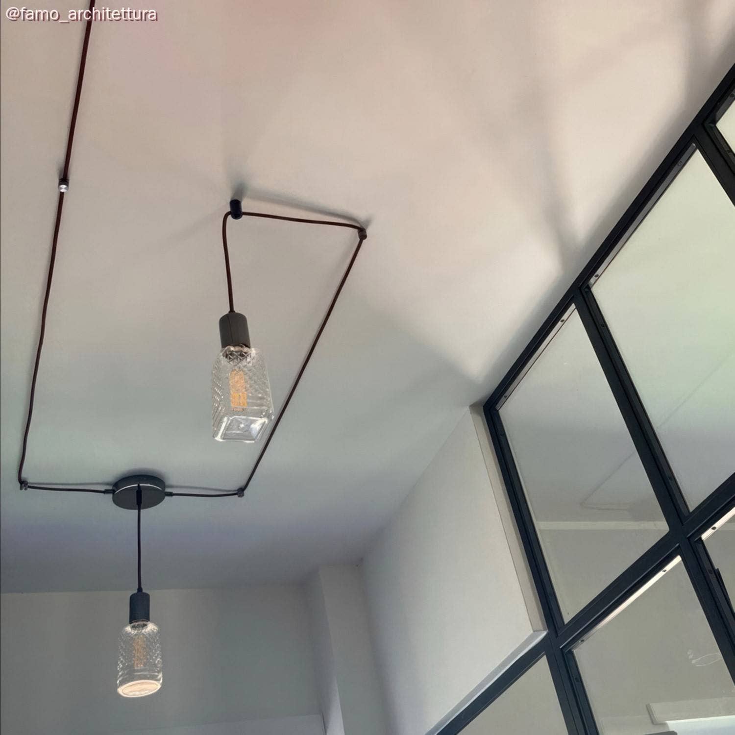 LIGHTINUP S.R.L. - Vendita all'ingrosso Lampadario/lampada a sospensione - Kit rosone cilindrico in metallo a 1 foro centrale e 2 fori laterali6