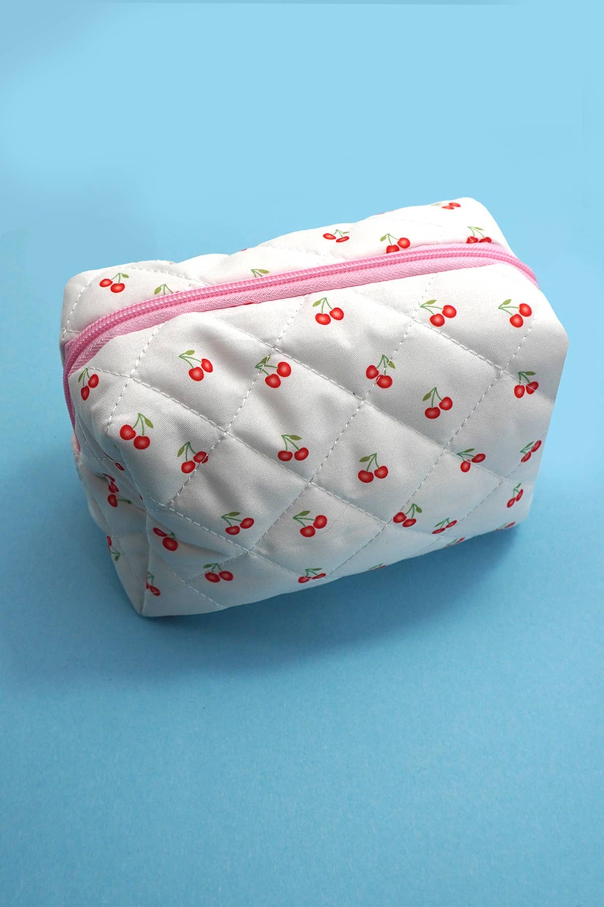 JOSSLYN by wall to wall - Wholesale Makeup/Cosmetic Bag - FLORAL TOILE PATTERN MAKEUP COSMETIC POUCH BAG | 40P5625
