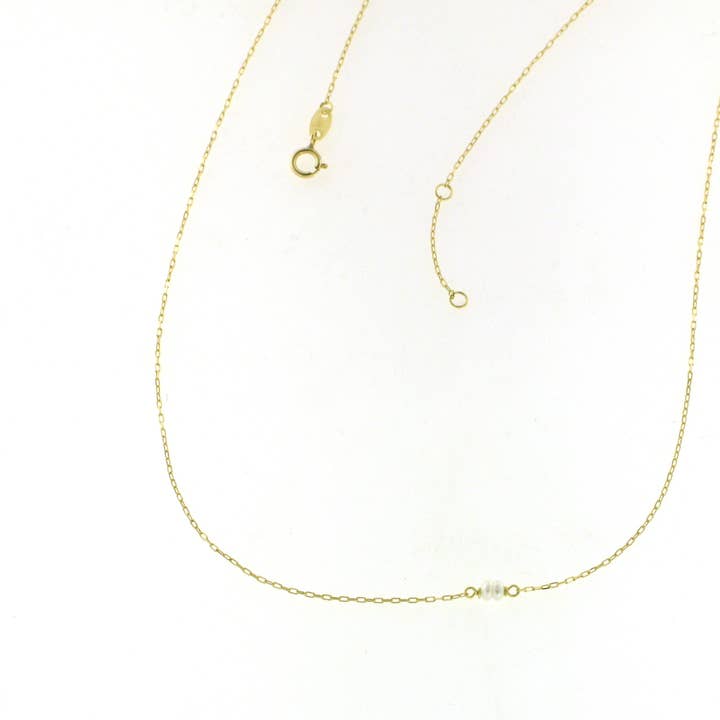 18K gold necklace, pearls necklace, minimalist necklace. for wholesale on Faire1