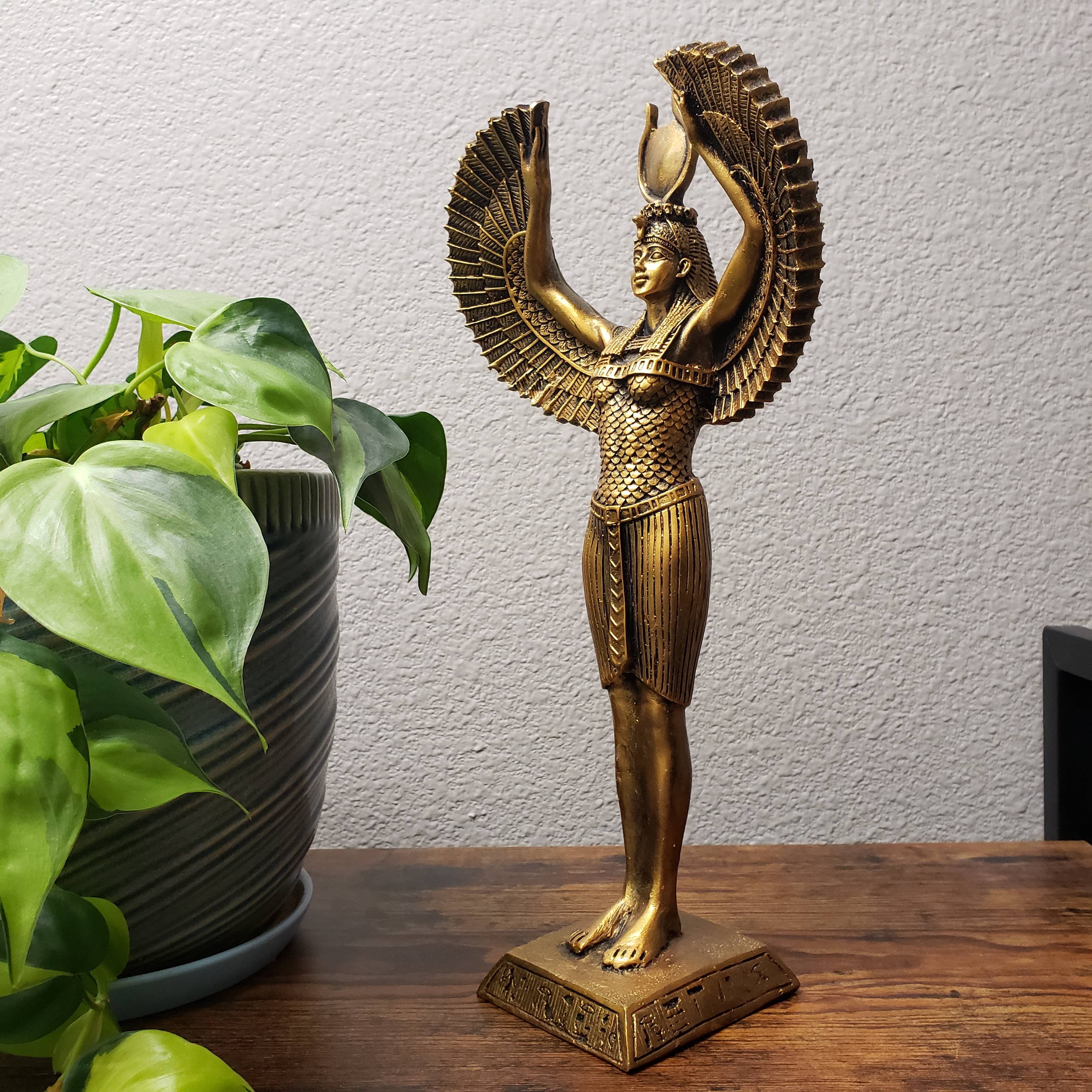 Discoveries, Inc. - Venta al por mayor Figura decorativa - Isis alada alta de bronce - 33 cm - Hecha en Egipto - Diosa9