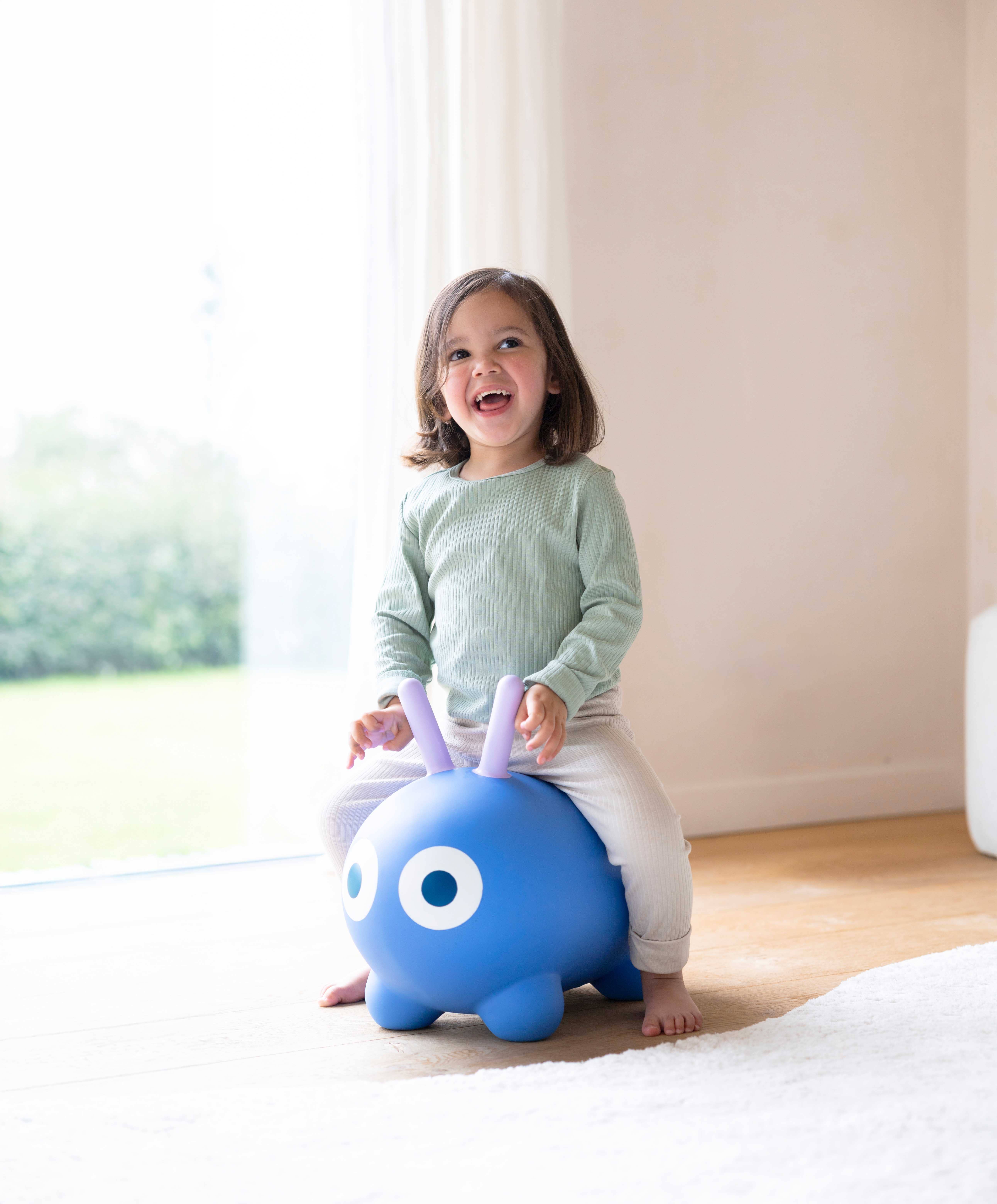 Quut Toys - Wholesale Inflatable Toy - Kids & Baby - Quut Skippi - A bouncy friend just for you! 2