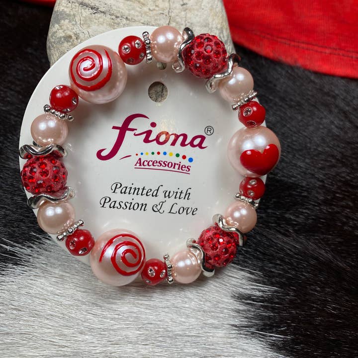 Fiona Accessories - Vente Bracelet de perles - Bracelets coeur Saint-Valentin 36 pièces avec affichage coeur rouge6