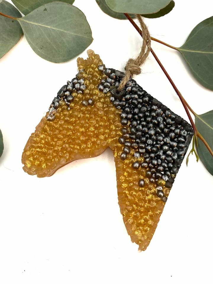 Désodorisant pour voiture Buckskin pour la vente par Lucky Horseshoe Candle Co.