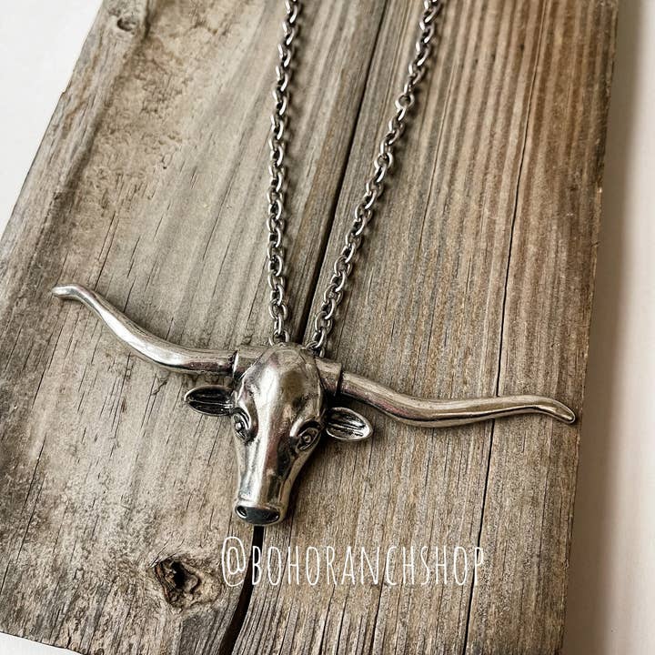 Boho Ranch Shop - Wholesale Pendant/Charm Necklace - Large Longhorn Pendant Steer Western Necklace2