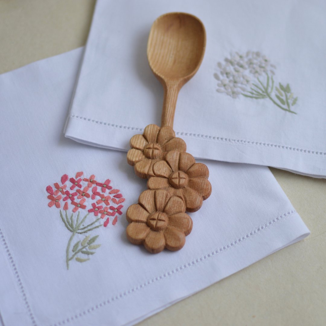 Luala Silk – wholesale Serveringsredskap – Hantverk trä sked och gaffel- Röd Trä- Flower0