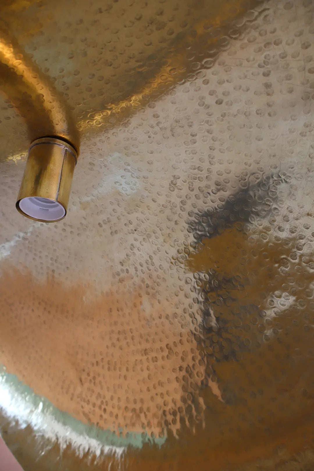 Néda - Wholesale Chandelier/Hanging Light - Lotus Leaf Brass Pendant "NOOR" - Smooth6