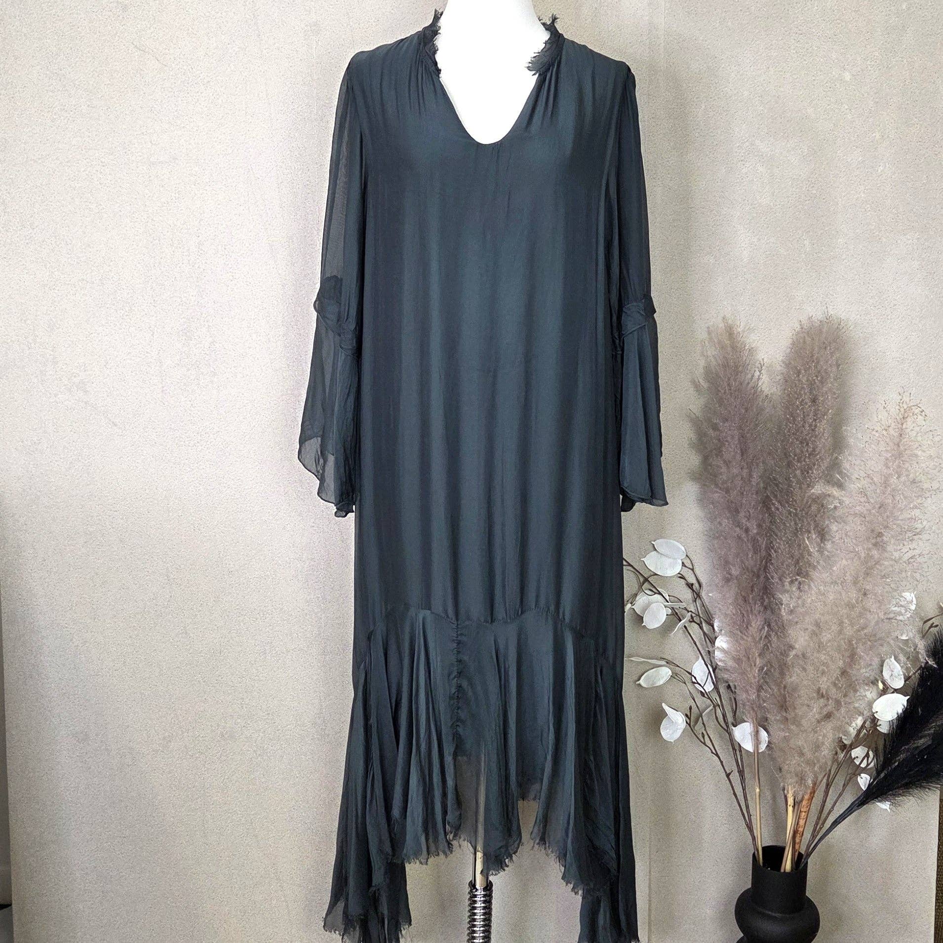 Tempest Designs – wholesale Dress – Women's – Silk blend boho dress with a hi-lo raw edge hem and fluted sleeve detail (M-L)2